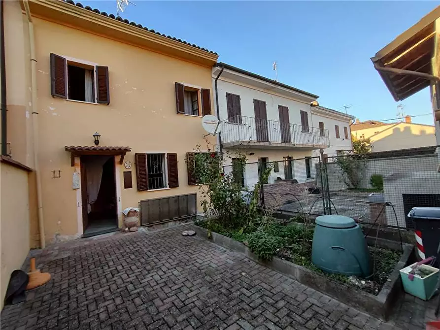 Villa in vendita a Mirabello Monferrato