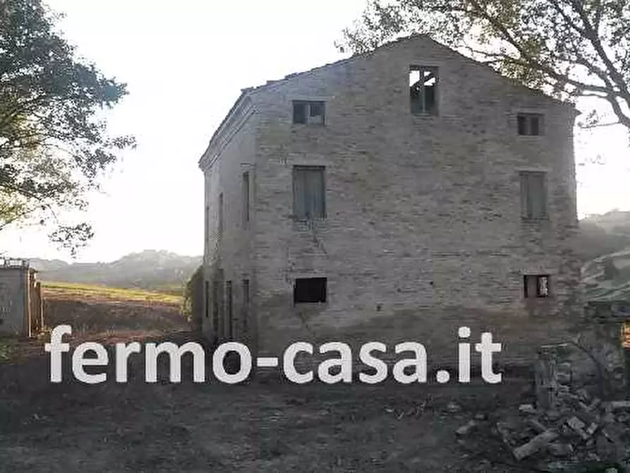 Rustico / casale in vendita in Via provinciale a Fermo