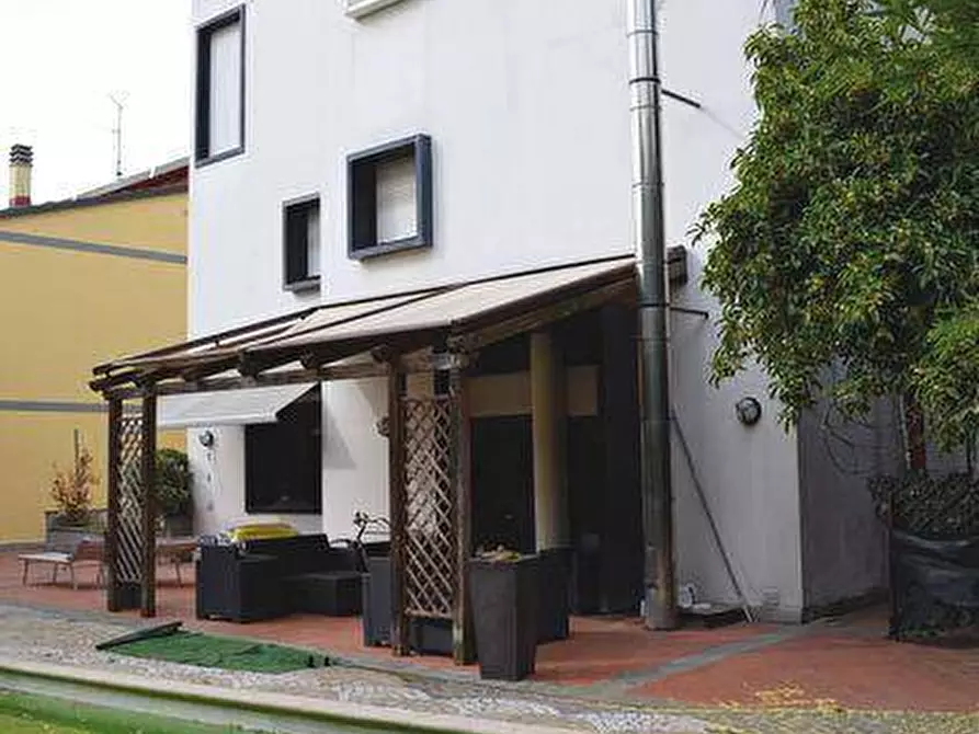Villa in vendita in Via TITO SPERI a Campi Bisenzio
