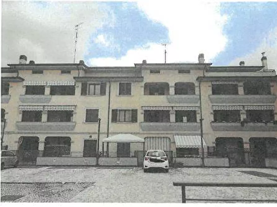Appartamento in vendita in Via VINCENZO DA FILICAIA, 99 a Prato