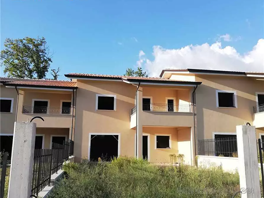 Immagine 3 di Villa in vendita  a Pontecorvo