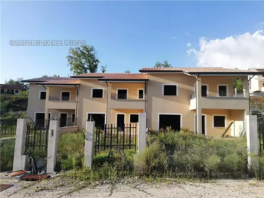 Immagine 5 di Villa in vendita  a Pontecorvo