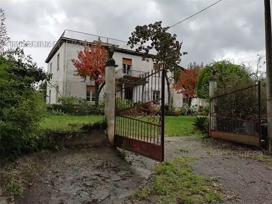 Immagine 2 di Villa in vendita  a Pontecorvo