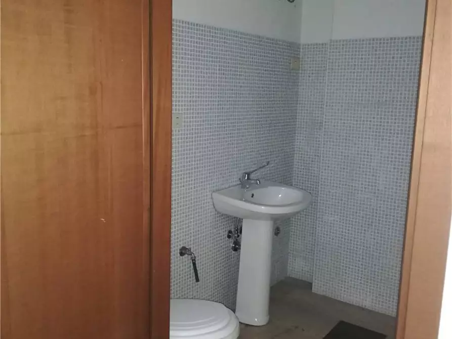 Immagine 6 di Attività commerciale in affitto  in Via Corso Garibaldi, snc a Pontecorvo