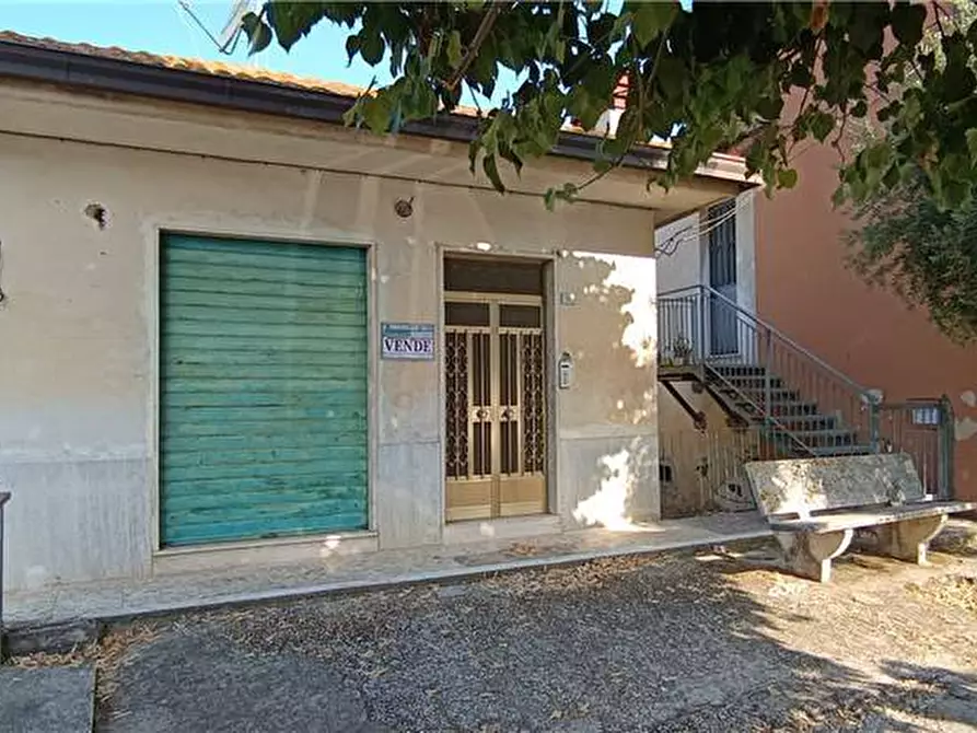 Immagine 6 di Villa in vendita  a Pontecorvo