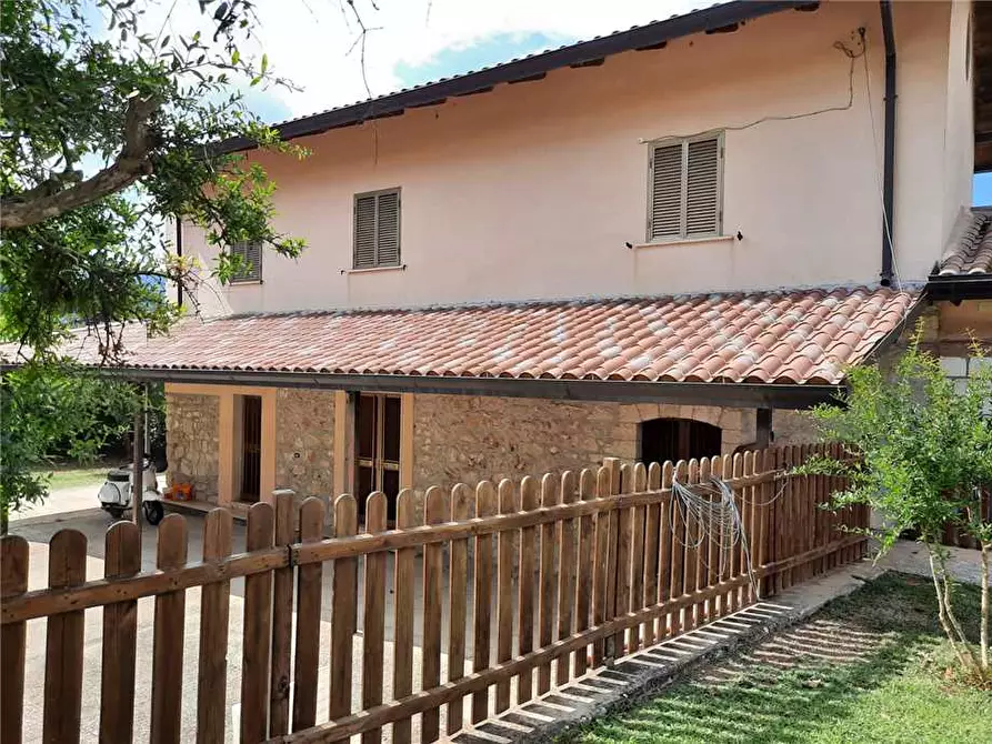Immagine 3 di Villa in vendita  a Esperia