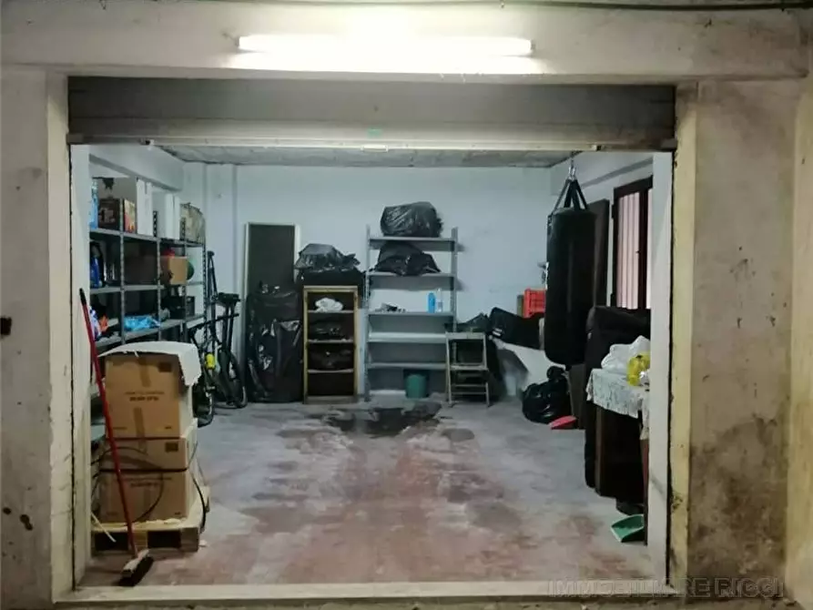 Immagine 4 di Garage in vendita  a Pontecorvo