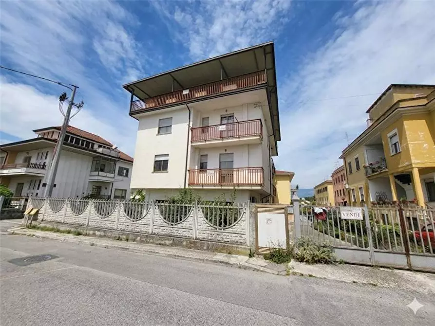 Immagine 1 di Appartamento in vendita  in Via Trieste a Pontecorvo
