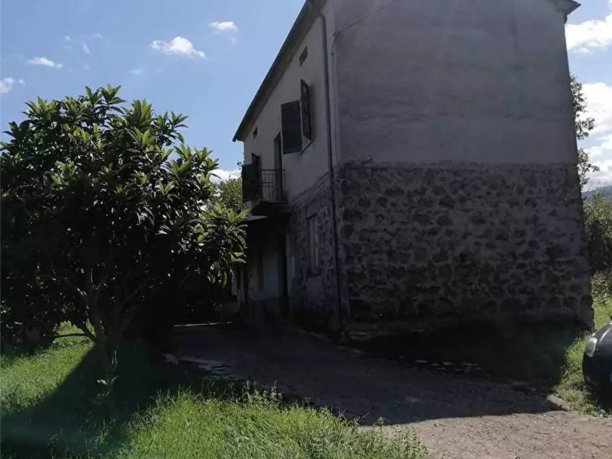 Immagine 1 di Villa in vendita  a Esperia