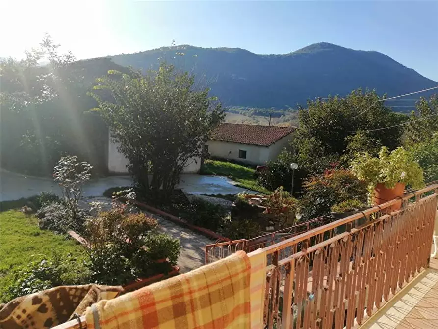 Immagine 9 di Villa in vendita  a Pontecorvo