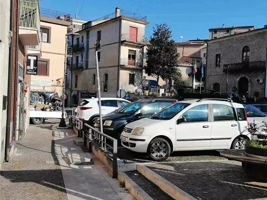 Immagine 5 di Attività commerciale in vendita  a Pico