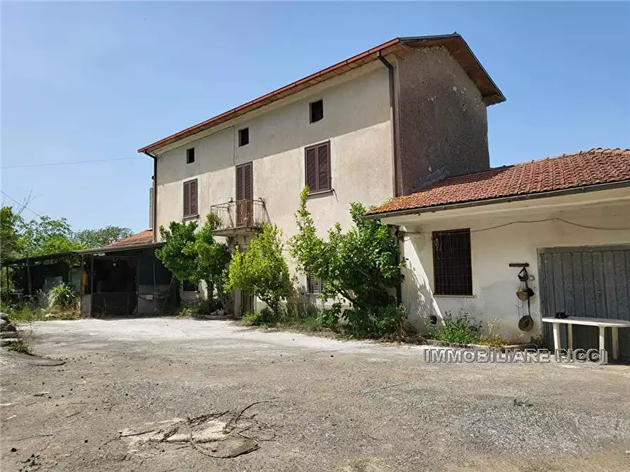 Immagine 1 di Villa in vendita  a Pontecorvo