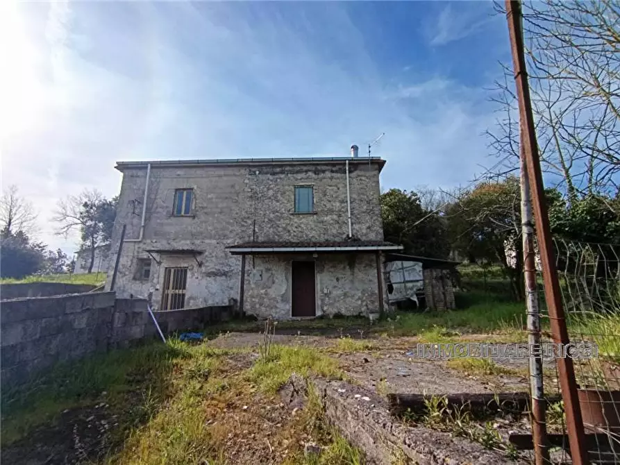 Immagine 2 di Villa in vendita  a Pontecorvo