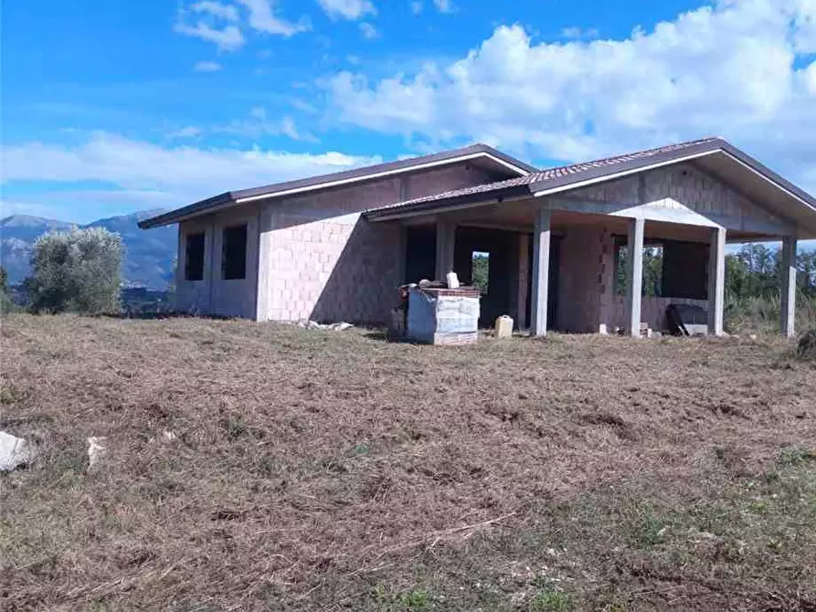 Immagine 3 di Rustico / casale in vendita  a San Giovanni Incarico