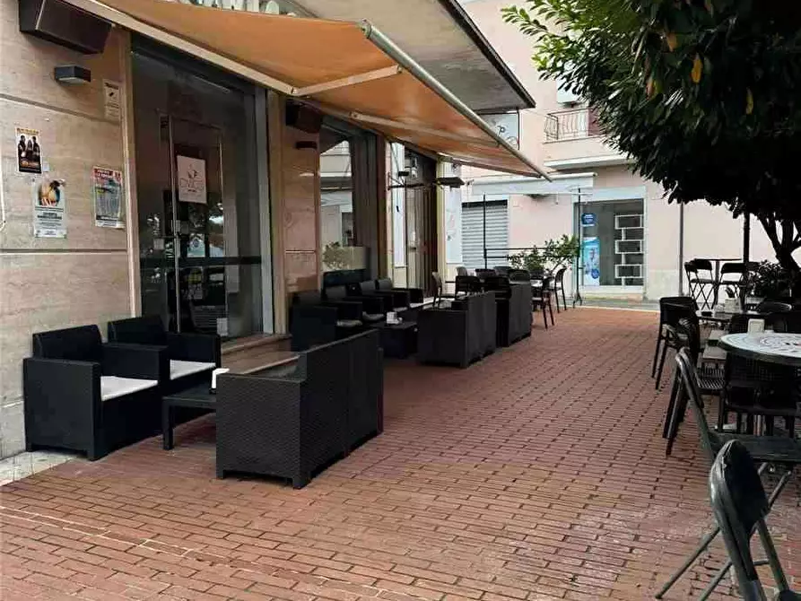 Immagine 11 di Attività commerciale in vendita  a Pontecorvo