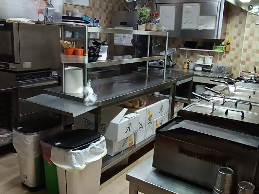 Immagine 9 di Attività commerciale in vendita  a Pontecorvo