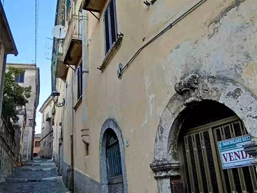 Immagine 2 di Villa in vendita  a San Giovanni Incarico
