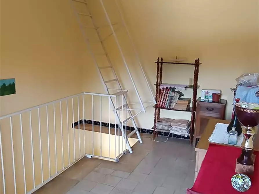 Immagine 13 di Villa in vendita  a Esperia