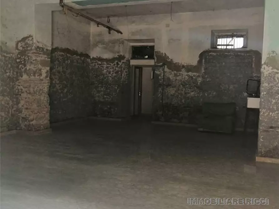 Immagine 5 di Garage in vendita  a Pontecorvo