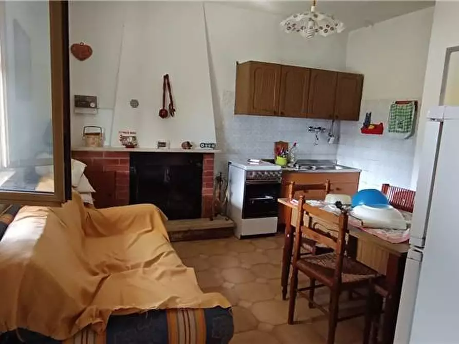 Immagine 7 di Rustico / casale in vendita  a Pico