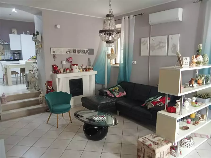 Immagine 2 di Villa in vendita  a Pontecorvo