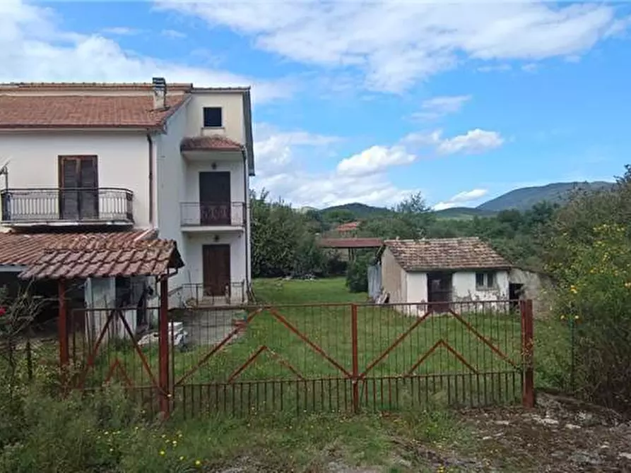 Immagine 1 di Villa in vendita  a Esperia