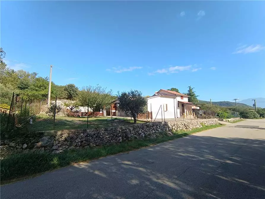 Immagine 3 di Villa in vendita  in Via Selvi Pozzo La Corte, 8 a Esperia