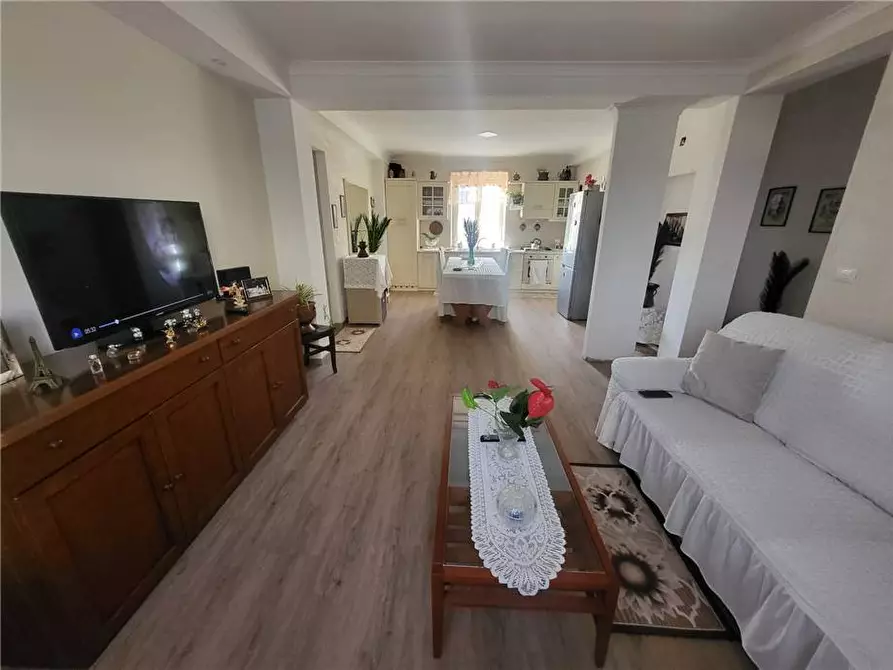 Immagine 6 di Villa in vendita  a Pontecorvo