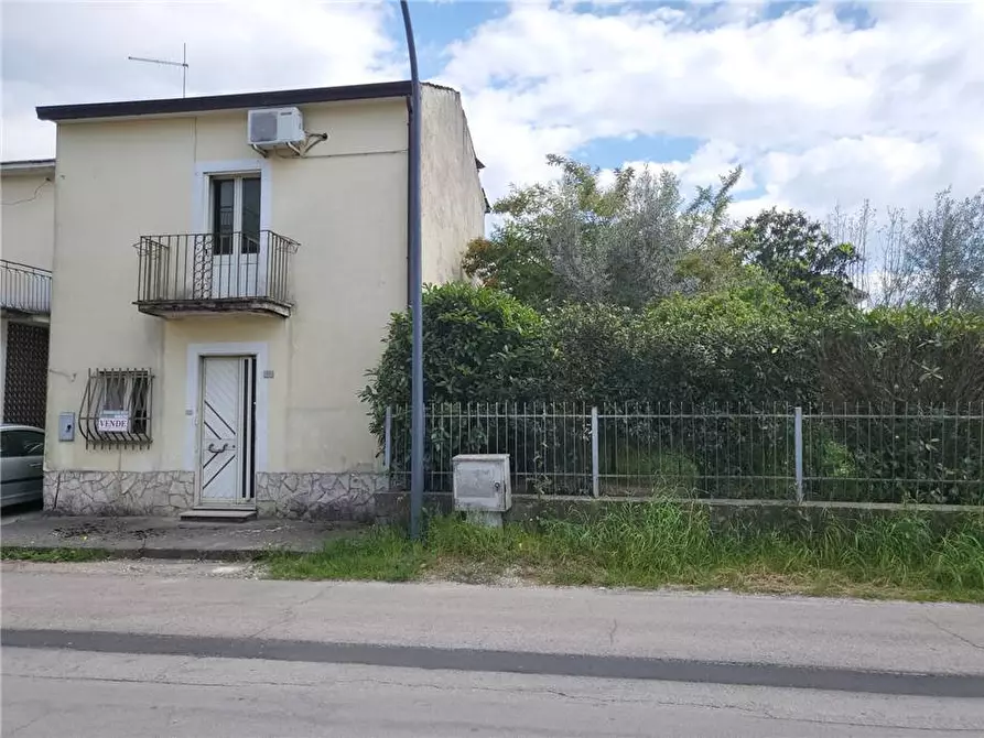Immagine 1 di Villa in vendita  in C.so Garibaldi a Pontecorvo