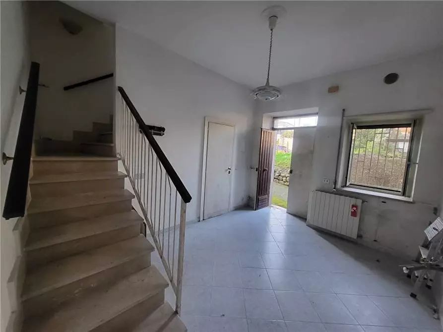 Immagine 5 di Villa in vendita  in Via Vicolo del Giglio a Pontecorvo