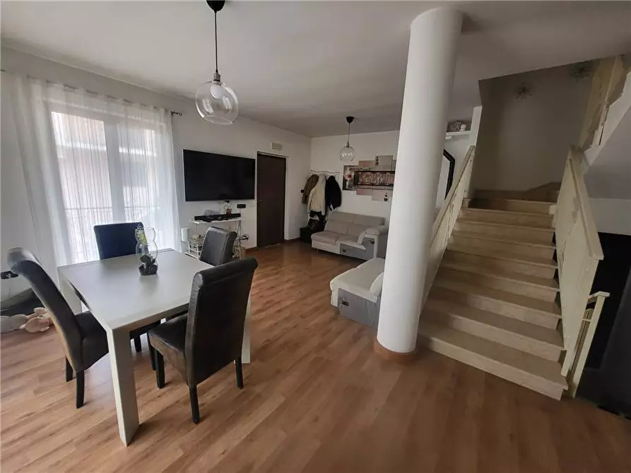 Immagine 3 di Villa in vendita  a Pontecorvo