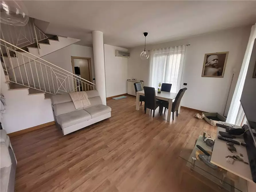 Immagine 4 di Villa in vendita  a Pontecorvo