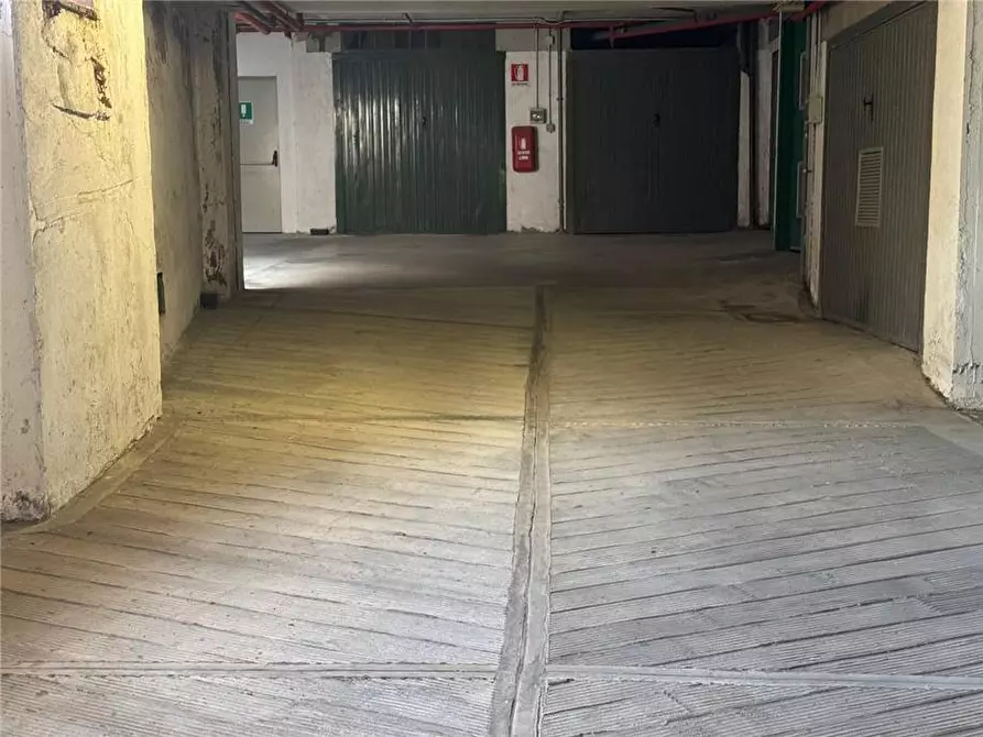Immagine 4 di Garage in vendita  in Via Magnone a Ceriale