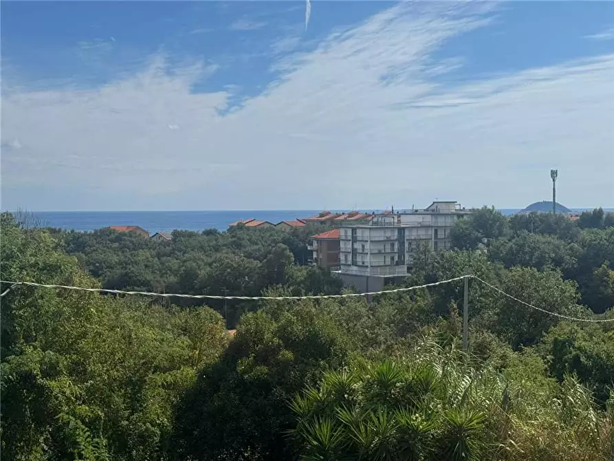 Immagine 5 di Appartamento in vendita  in Via MAGNONE, 67 a Ceriale