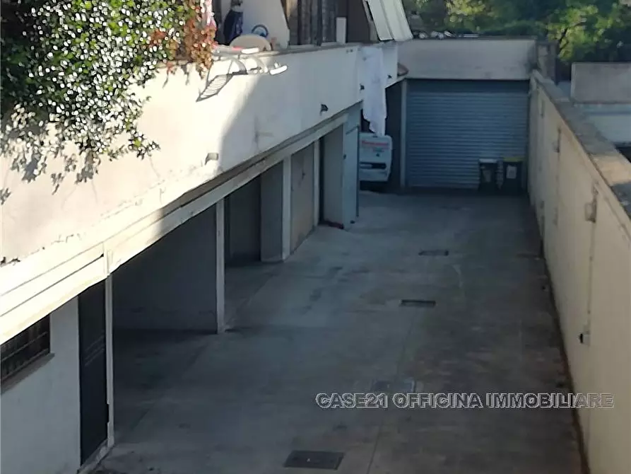 Immagine 3 di Garage in vendita  a Ciampino