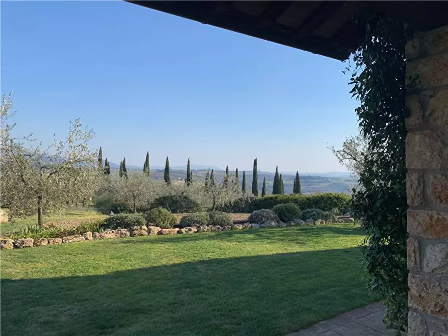 Immagine 9 di Rustico / casale in vendita  in Via LORETO, 1 a Todi