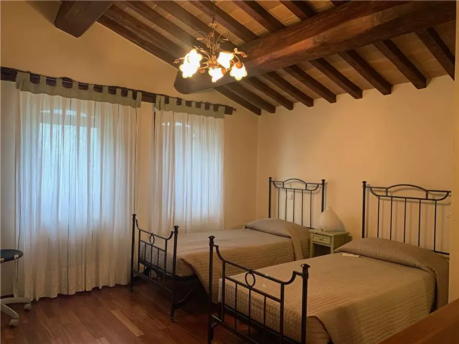 Immagine 6 di Rustico / casale in vendita  in Voc. Canonica Vecchia, 74/F a Todi