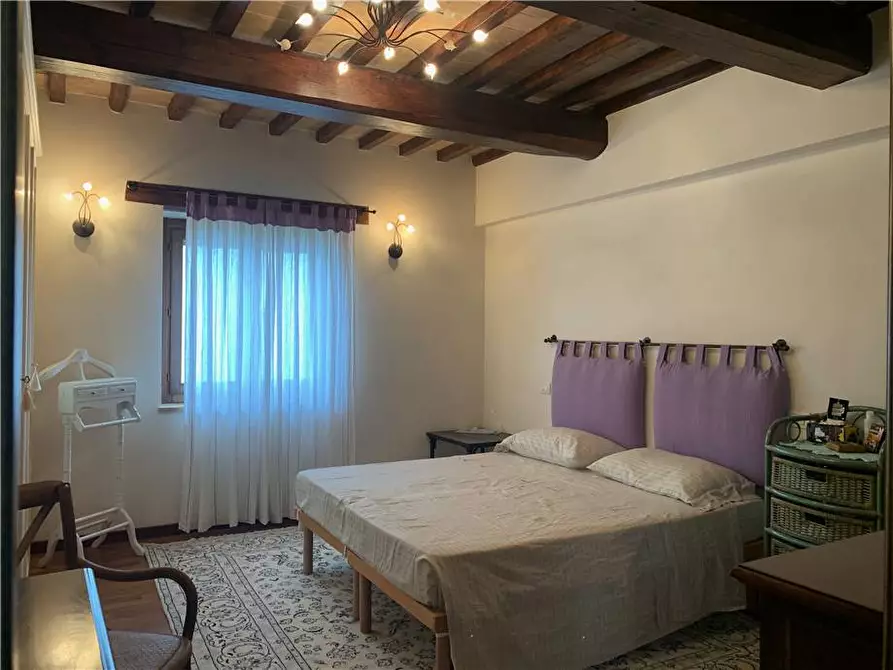 Immagine 7 di Rustico / casale in vendita  in Voc. Canonica Vecchia, 74/F a Todi