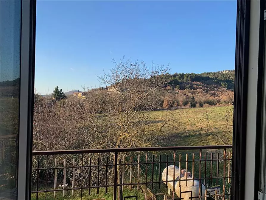 Immagine 10 di Casa bifamiliare in vendita  in Loc. Viepri a Massa Martana