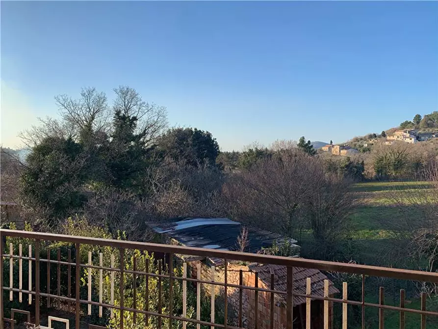 Immagine 12 di Casa bifamiliare in vendita  in Loc. Viepri a Massa Martana