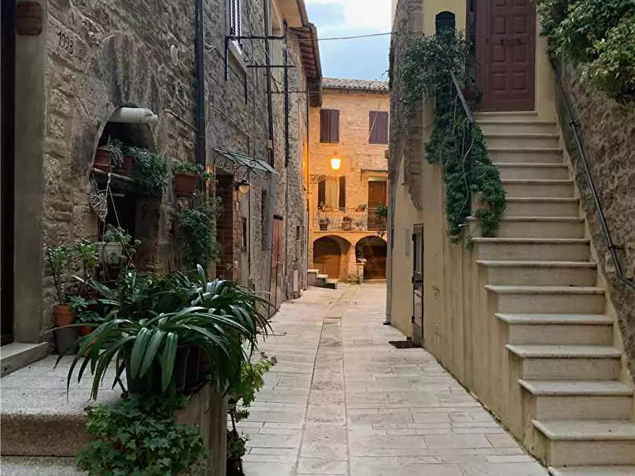 Immagine 2 di Stabile in vendita  in Via G. Garibaldi, 9 a Gualdo Cattaneo