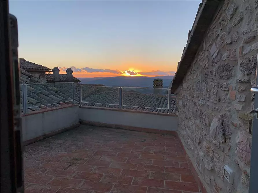 Immagine 24 di Stabile in vendita  in Via G. Garibaldi, 9 a Gualdo Cattaneo