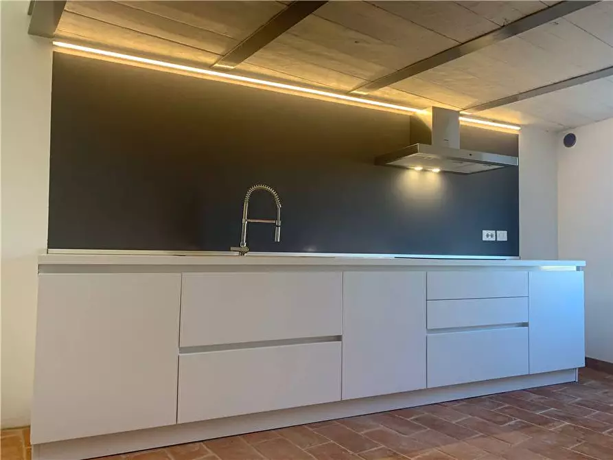 Immagine 9 di Stabile in vendita  in Via G. Garibaldi, 9 a Gualdo Cattaneo