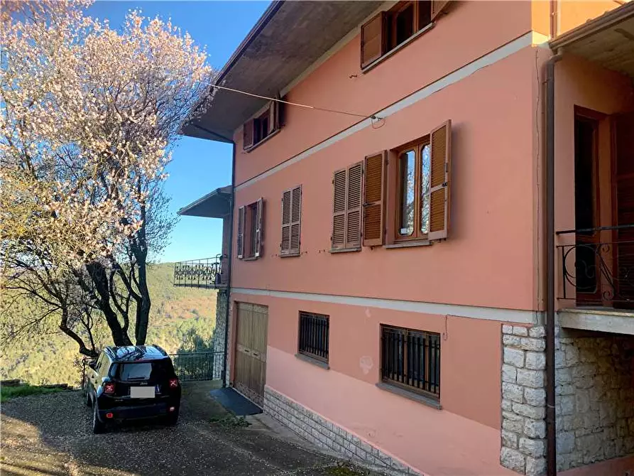 Immagine 3 di Villa in vendita  in Via Roma, 19 a Collazzone