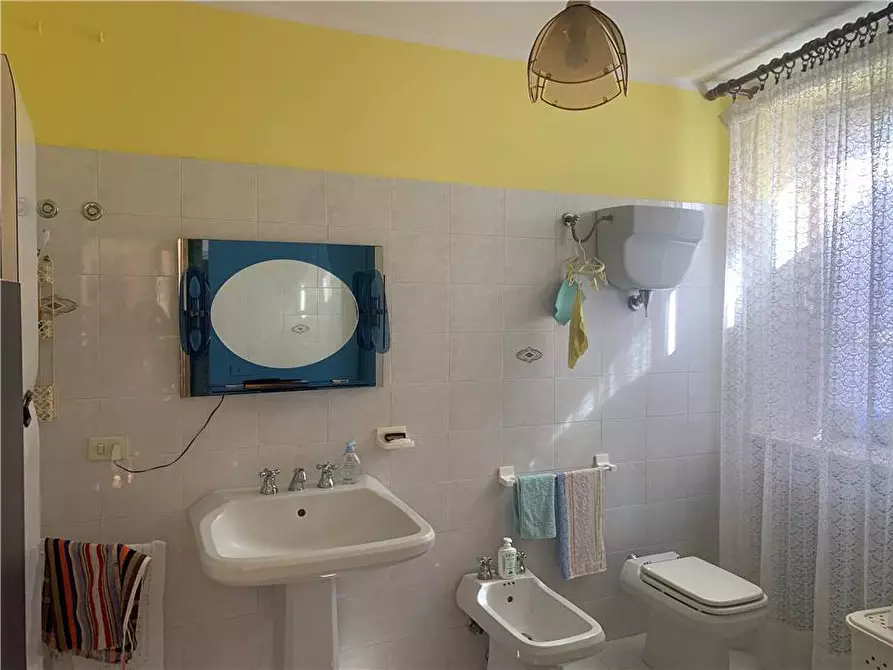 Immagine 15 di Stabile in vendita  in Via Collesecco, 51 a Gualdo Cattaneo