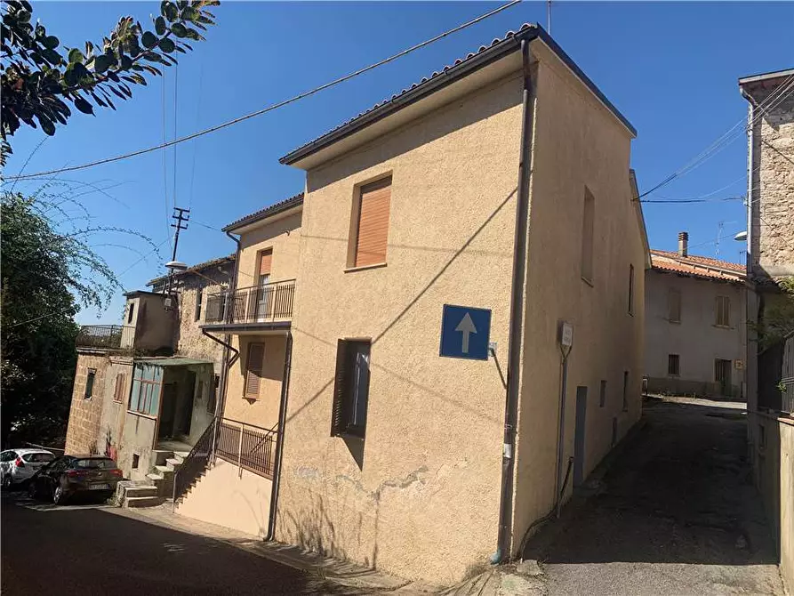 Immagine 2 di Stabile in vendita  in Via Collesecco, 51 a Gualdo Cattaneo
