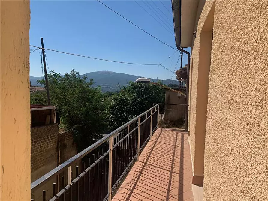 Immagine 5 di Stabile in vendita  in Via Collesecco, 51 a Gualdo Cattaneo