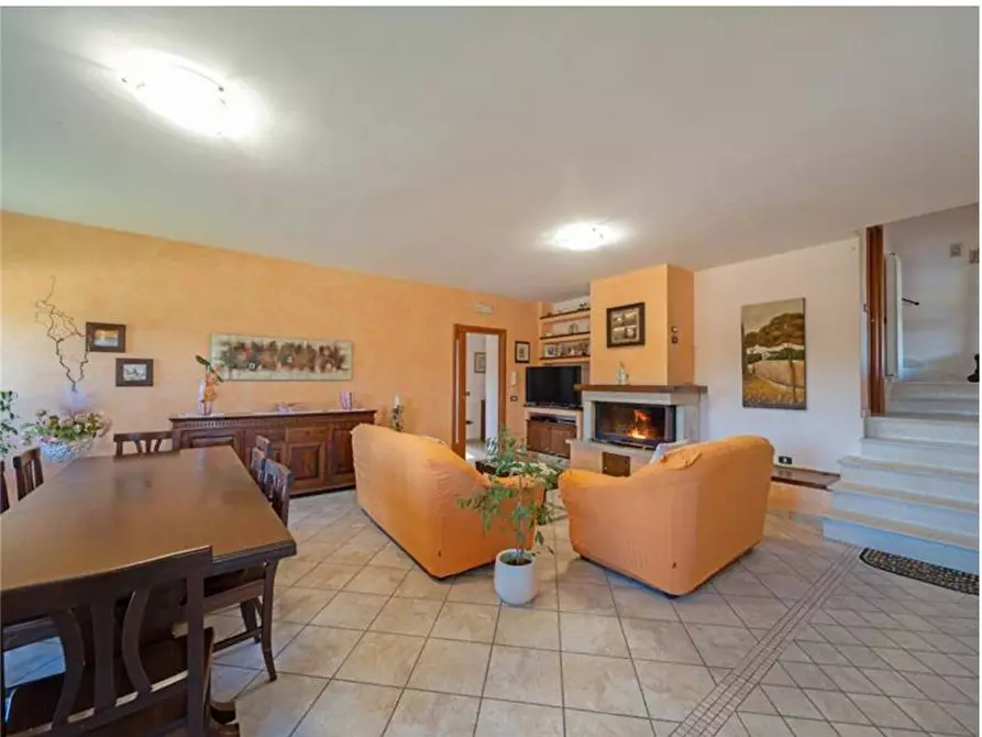 Immagine 17 di Villa in vendita  in Fraz. GAGLIETOLE a Collazzone