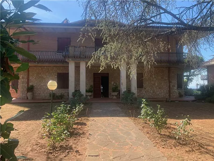 Immagine 28 di Villa in vendita  in Via Belvedere, 12 a Gualdo Cattaneo