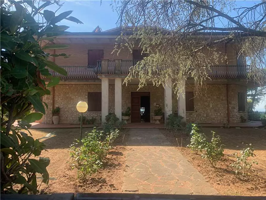 Immagine 3 di Villa in vendita  in Via Belvedere, 12 a Gualdo Cattaneo